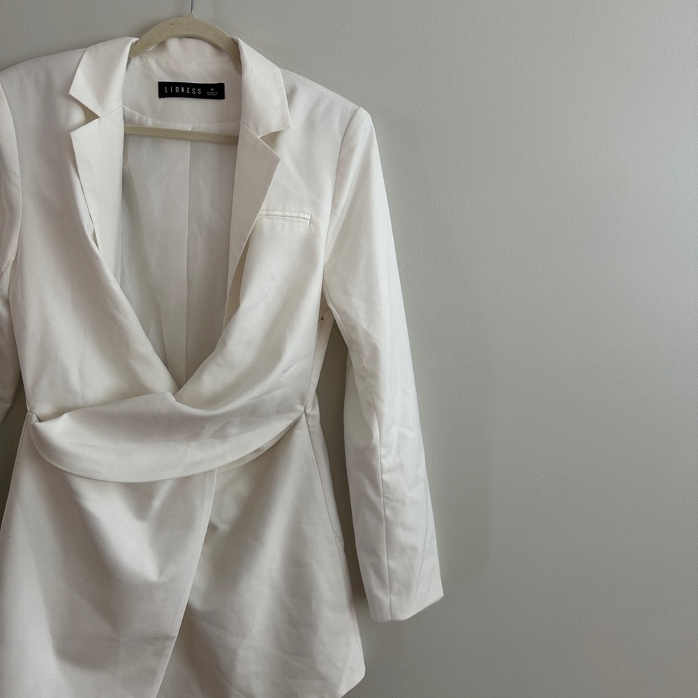 Lioness VIP Only Blazer Mini Dress White - Picture 8 of 10